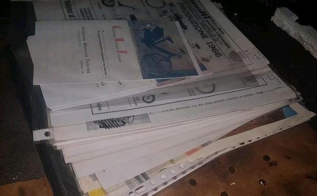 Grote verzameling Bromfiets papieren, Fietsen en Brommers, Handleidingen en Instructieboekjes, Zo goed als nieuw, Ophalen of Verzenden