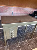 Vintage groen bureau, Huis en Inrichting, Ophalen, Gebruikt
