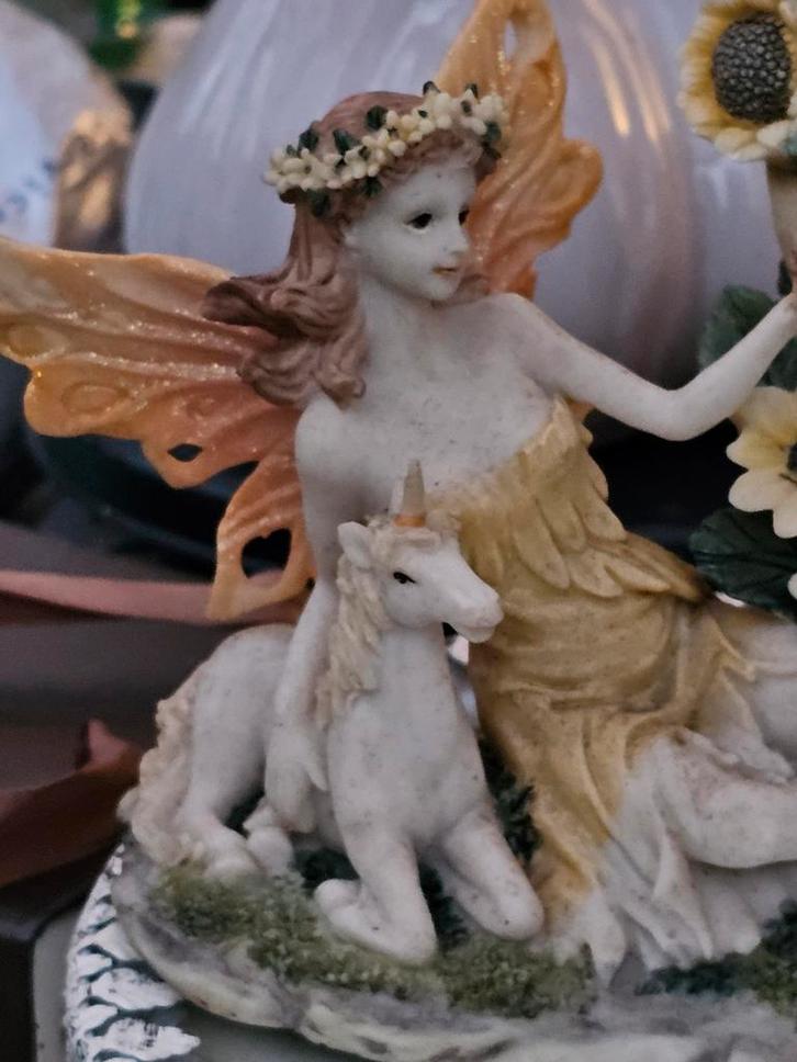 Fee met Eenhoorn Beeldje (Efteling souvenir, jaar 1997), Antiek en Kunst, Antiek | Woonaccessoires, Ophalen of Verzenden