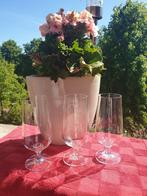 3 Wijn- of Champagneglazen op Voet, Glas of Glazen, Nieuw, Ophalen of Verzenden, Glas