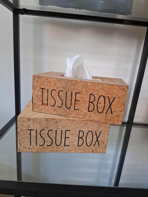 2 kurken tissueboxen – stijlvol design – ‘TISSUE BOX’ opdruk, Huis en Inrichting, Woonaccessoires | Overige, Zo goed als nieuw