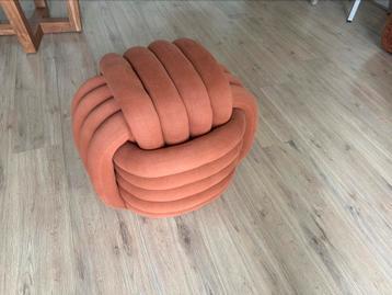 Westwing Geknoopte Poef - Terracotta beschikbaar voor biedingen