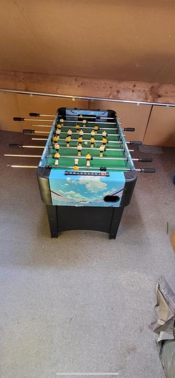 Voetbaltafel beschikbaar voor biedingen