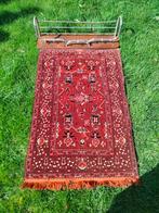 Kapstok met wandkleed, Antiek en Kunst, Antiek | Kleden en Textiel, Ophalen