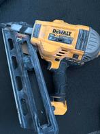 DeWalt 18V Spijkerpistool DCN692 + 9Ah Accu & Lader, Ophalen of Verzenden, Gebruikt