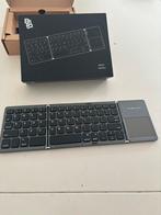 Opvouwbaar Bluetooth Toetsenbord met Touchpad, Computers en Software, Toetsenborden, Ophalen of Verzenden, Zo goed als nieuw, Opvouwbaar