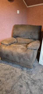 brede draaibare relaxfauteuil met schommelfunctie grijs, Ophalen, Gebruikt, 100 tot 125 cm, Stof