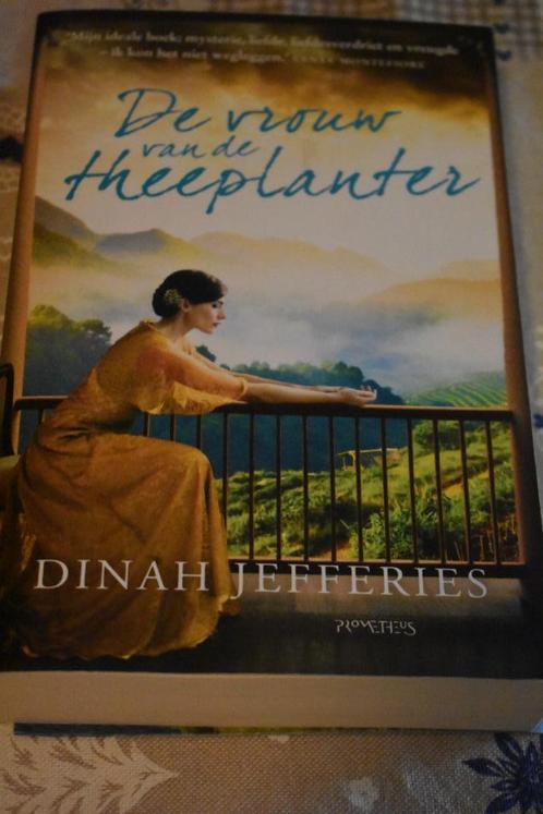 boek van Dinah Jefferies/de vrouw van de theeplanter, Boeken, Romans, Zo goed als nieuw, Nederland, Ophalen of Verzenden