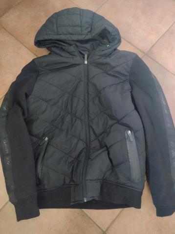 Tussenjas - Maat M👌🏼 beschikbaar voor biedingen