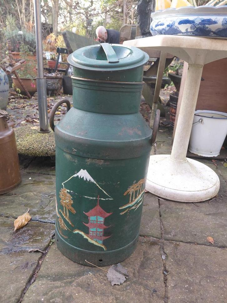 Vintage Melkbus met Japans Design, Antiek en Kunst, Antiek | Overige Antiek, Ophalen
