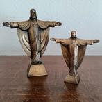 Twee bronzen Jezus Christus  beeldjes., Antiek en Kunst, Antiek | Religie, Ophalen of Verzenden
