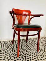 Prachtige vintage Thonet café stoel met armleuning, Antiek en Kunst, Antiek | Meubels | Stoelen en Banken, Ophalen
