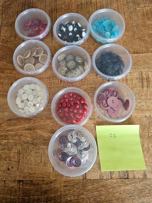 Setjes diverse knopen, Hobby en Vrije tijd, Naaien en Fournituren, Zo goed als nieuw, Knoop of Knopen, Ophalen of Verzenden