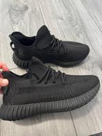 Yeezy, Kleding | Heren, Schoenen, Ophalen of Verzenden, Zo goed als nieuw, Zwart