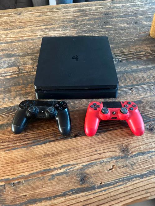 Playstation 4 500gb met 2 controllers, Spelcomputers en Games, Spelcomputers | Sony PlayStation 4, Gebruikt, Original, Met 2 controllers
