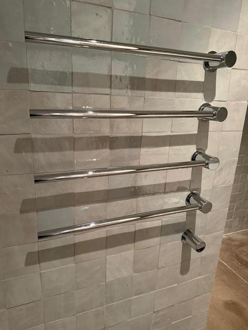 Vola T39EL handdoekradiator / elektrische handdoekwarmer, Doe-het-zelf en Verbouw, Verwarming en Radiatoren, Zo goed als nieuw