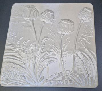 Zware wandplaquette tegel gesigneerd HERMAN ZAALBERG Papaver beschikbaar voor biedingen