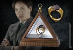 Harry Potter Replica 1/1 Lord Voldemort´s Horcrux Ring, Onbekend, Nieuw, Ophalen of Verzenden, Replica
