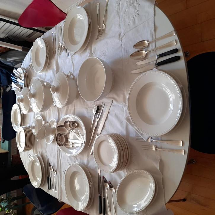 SPHINX Servies voor 8 personen., Huis en Inrichting, Keuken | Servies, Overige stijlen, Porselein, Ophalen
