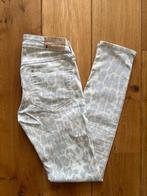 Beige-grijze panterprint broek van H&M maat 26-30 nieuw!, Kleding | Dames, Spijkerbroeken en Jeans, Nieuw, H&M, Ophalen of Verzenden