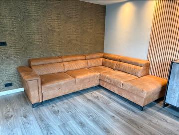 Mooi bruin suede look slaapbank met eethoek beschikbaar voor biedingen