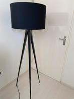 Prachtige vloerlamp van het merk zuiver., Huis en Inrichting, Lampen | Vloerlampen, Ophalen of Verzenden, Zo goed als nieuw, Metaal