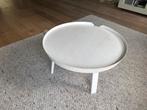 Muuto Around witte ronde tafel, Huis en Inrichting, Tafels | Salontafels, Ophalen, Gebruikt, 50 tot 100 cm, 100 tot 150 cm