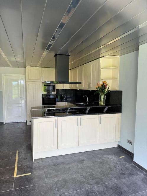 Complete hoekkeuken incl. inbouwapparatuur, Huis en Inrichting, Keuken | Complete keukens, Gebruikt, Hoekkeuken, Crème, Graniet of Steen