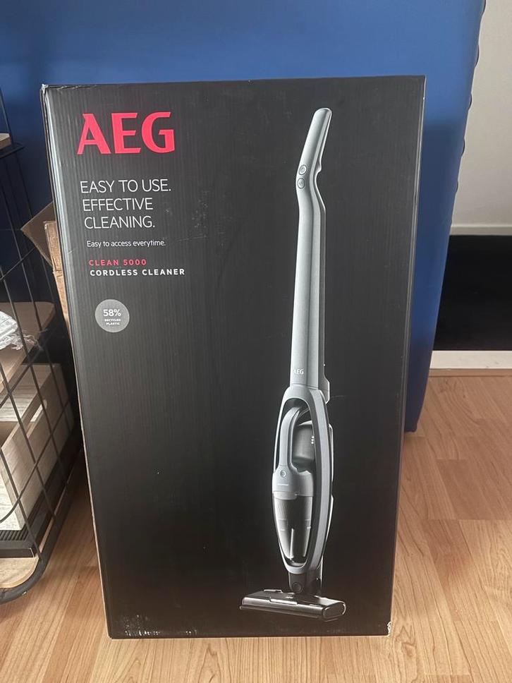 AEG steelstofzuiger nieuw, Witgoed en Apparatuur, Stofzuigers, Nieuw, Ophalen