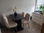 Nieuwe eethoek zwart + 4 witte fluffy stoelen, Ophalen of Verzenden