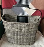 Fietsmand met bevestiging, Ophalen, Zo goed als nieuw