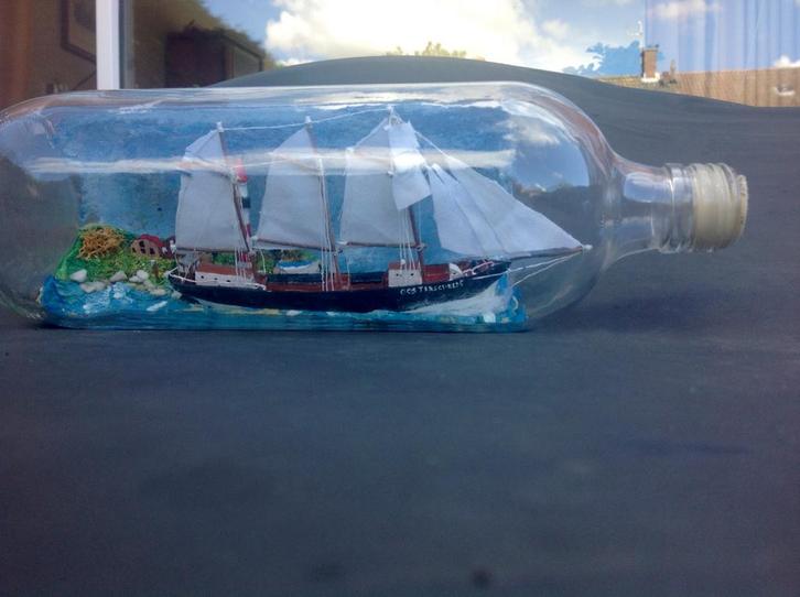 Scheepje in fles ( handgemaakt), Verzamelen, Scheepvaart, Nieuw, Schaalmodel, Ophalen of Verzenden