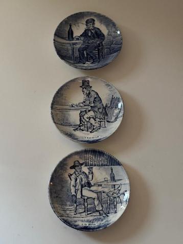 Antieke Boch café-bordjes (3) – drinkers scènes – ca. 1880 beschikbaar voor biedingen