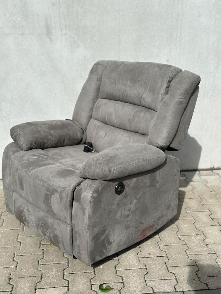 HEERLIJKE MASAGE STOEL/NIEUW IN DOOS, Antiek en Kunst, Antiek | Meubels | Stoelen en Banken, Ophalen
