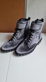 Stoere designer veterboots van Vince Camuto – ZGAN – maat 38, Lage of Enkellaarzen, Ophalen of Verzenden, Zo goed als nieuw, Grijs