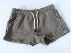 legergroene short korte broek , Hema , mt 134, Kinderen en Baby's, Kinderkleding | Maat 134, Broek, Meisje, Ophalen of Verzenden