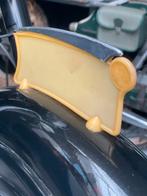 Sparta chrome stripje voor op geel spatbordplaatje!, Fietsen en Brommers, Brommeronderdelen | Oldtimers, Ophalen, Zo goed als nieuw