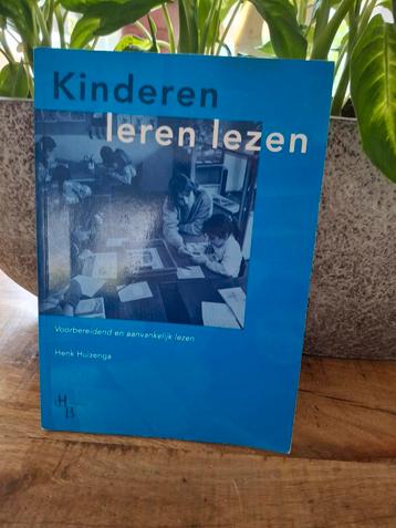 Kinderen leren lezen - Henk Huizenga beschikbaar voor biedingen