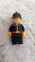 Lego Figuur classic brandweerman met zwarte helm 677508, Ophalen of Verzenden, Gebruikt, Losse stenen, Lego