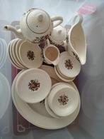 Wedgwood 'Conway' set, 60 delig, Ophalen, Zo goed als nieuw, Wedgwood, Porselein