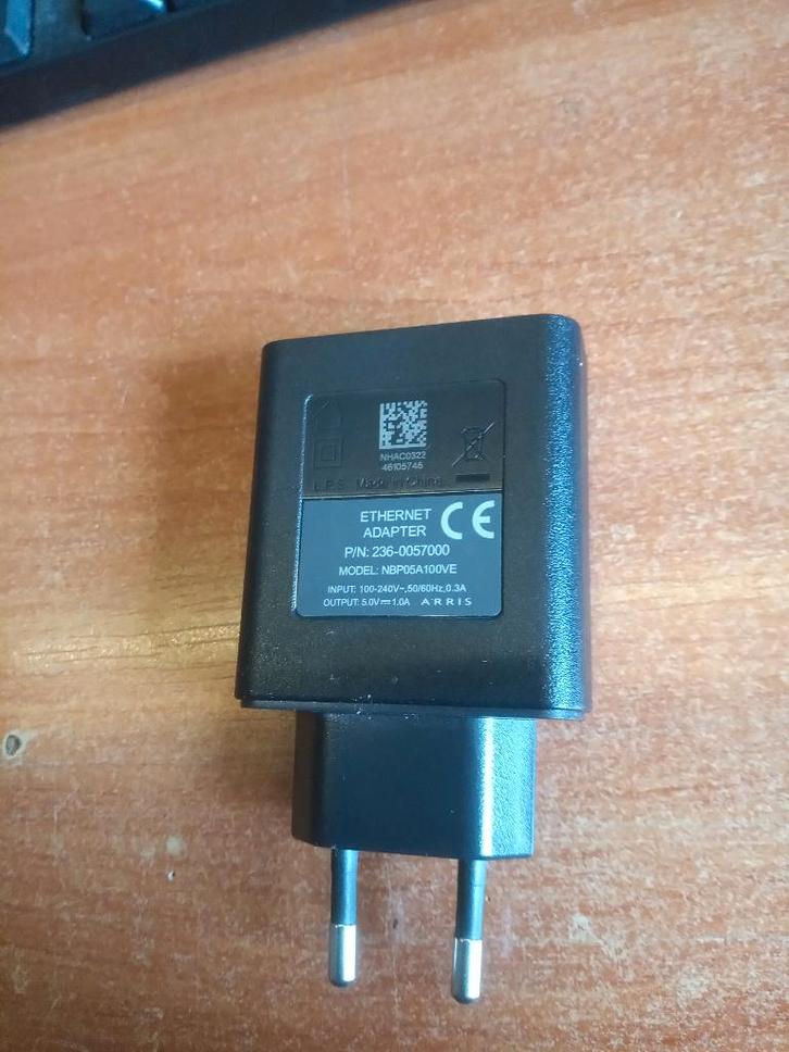 2x Arris ethernet adapter Model: NBP05A100VE, Computers en Software, Netwerkkaarten, Gebruikt, Extern, Ophalen