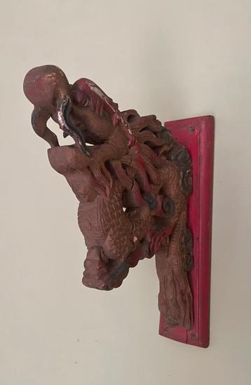 Antieke Chinese draak houtsnijwerk dragon corbel  beschikbaar voor biedingen