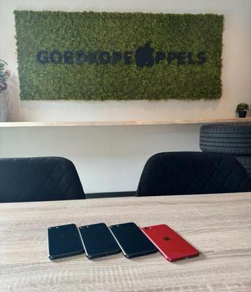 iPhone SE 2022 64GB Rood | 93% accu beschikbaar voor biedingen