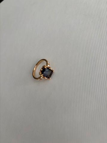 Mooie ring beschikbaar voor biedingen