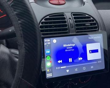 Apple CarPlay scherm beschikbaar voor biedingen