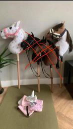 2 leuke stokpaardjes! ZGAN, Hobby en Vrije tijd, Overige Hobby en Vrije tijd, Ophalen of Verzenden, Zo goed als nieuw