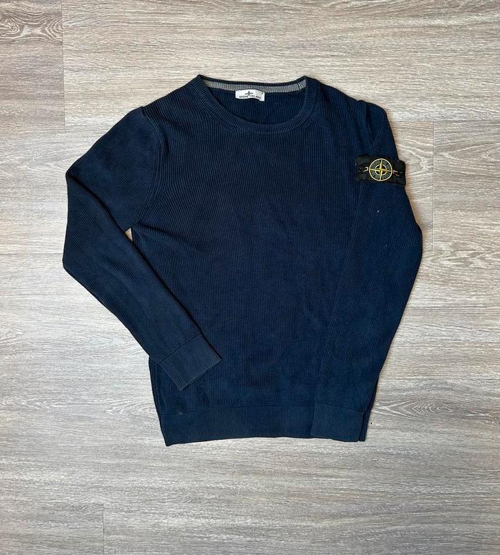 Stone island badge sweater, Kleding | Heren, Truien en Vesten, Zo goed als nieuw, Maat 46 (S) of kleiner, Blauw, Ophalen of Verzenden