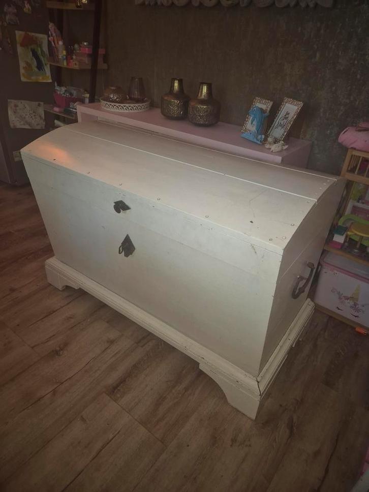 Antieke houten dekenkist, Huis en Inrichting, Kasten | Dressoirs, Gebruikt, 100 tot 150 cm, 50 tot 75 cm, Met lade(s), Met deur(en)