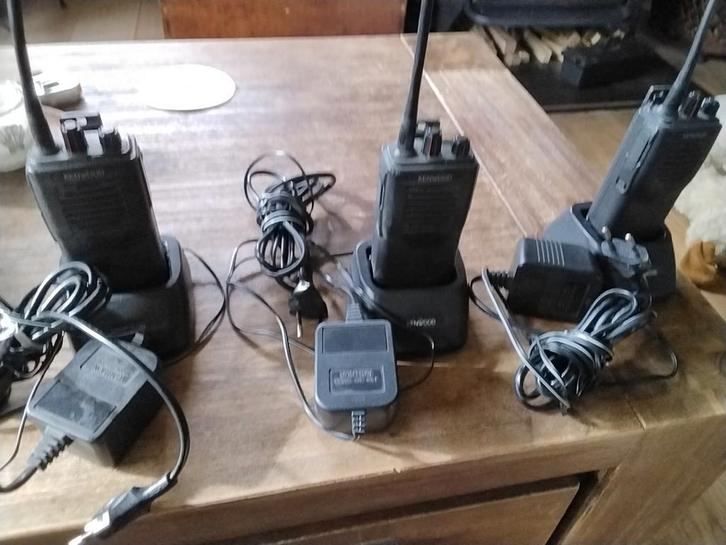 Set van 3 Kenwood Portofoons met Accessoires, Telecommunicatie, Portofoons en Walkie-talkies, Gebruikt, Portofoon of Walkie-talkie