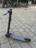 Segway Ninebot kickscooter ES2, Fietsen en Brommers, Steps, Ophalen, Zo goed als nieuw, Elektrische step (E-scooter), Segway Ninebot